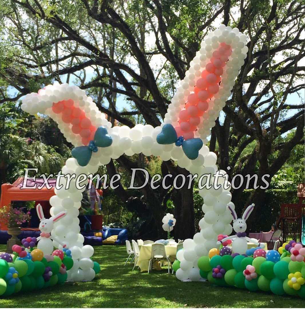 Bunny Ears balloon entrance arch with pathway