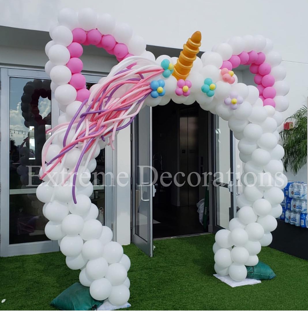 Unicorn Head balloon arch