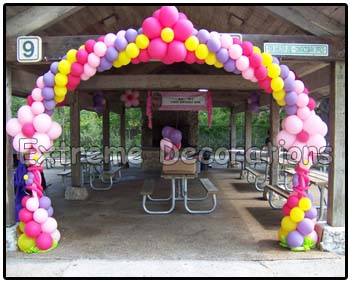 balloon arch with flowers
